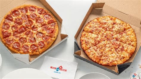 domino's food delivery.